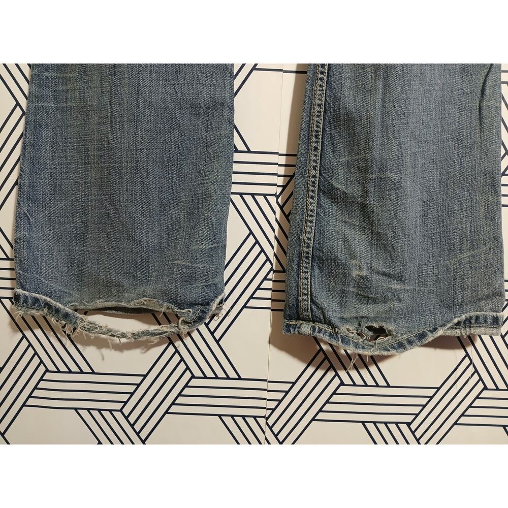 BKE Sabrina Distressed Denim Size 29 - Picture 5 of 5